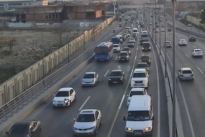 Bakının bir sıra yollarında tıxac müşahidə olunur