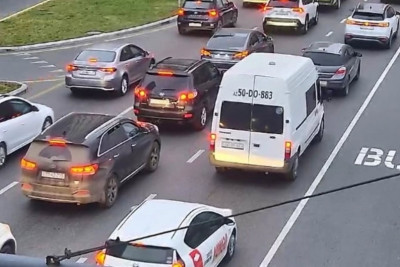 Bakının bir sıra yollarında tıxac müşahidə olunur