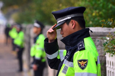 Cənubi Koreya polisi prezidentin həbsini öz üzərinə götürməkdən imtina edib