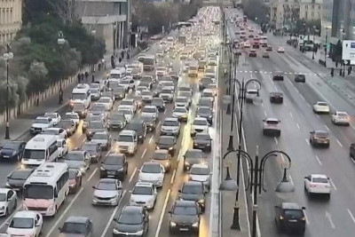 Bakının bir sıra yollarında tıxac müşahidə olunur