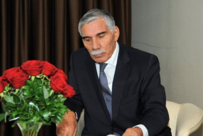 Xalq şairi Zəlimxan Yaqubun doğum günüdür