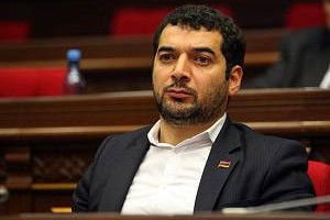 Paşinyanın qaynını qarət etdilər