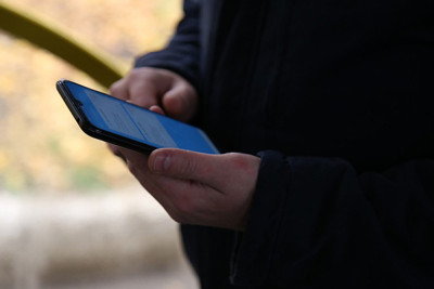 Əxlaqsız paylaşımlar edən müəllim həbs olundu