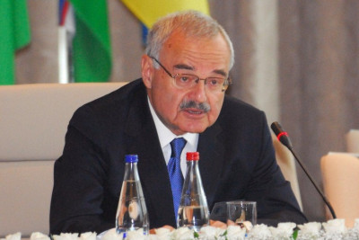 Prezident İlham Əliyev Artur Rasi-zadəyə “Heydər Əliyev” ordenini təqdim edib - YENİLƏNİB/FOTO