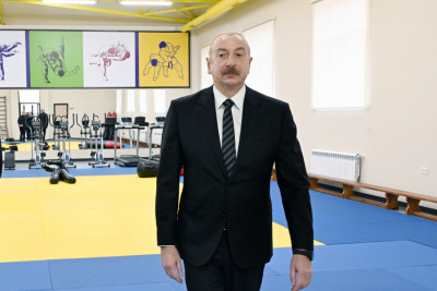 Prezident İlham Əliyev “Vətən” İdman Liseyində aparılmış yenidənqurma işlərindən sonra yaradılan şəraitlə tanış olub - FOTO