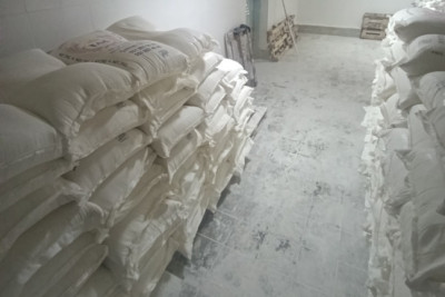 İçərisindən siqaret kötüyü çıxdığı iddia edilən çörəyin istehsal olunduğu sexdə yoxlama aparılıb
