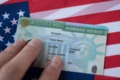 ABŞ "Green Card" müraciətlərini dayandırdı