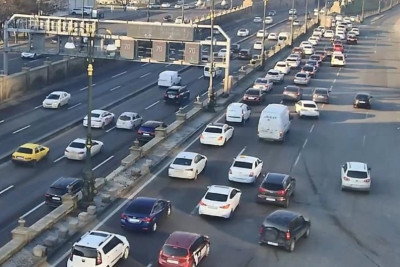 Bakının bir çox yollarında tıxac müşahidə edilir - SİYAHI