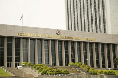 Milli Məclisin strukturunda kadr dəyişikliyi olub