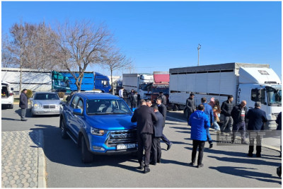 Ağdərənin Həsənriz kəndinə növbəti köç karvanı yola salınıb