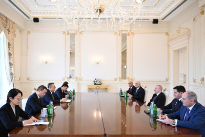 Prezident İlham Əliyev Çin Kommunist Partiyası Mərkəzi Komitəsinin beynəlxalq əlaqələr şöbəsinin müdirini qəbul edib - FOTO