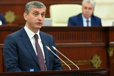 Qurumlarda eyni vəzifəni daşıyan şəxslərin əməkhaqqında ciddi fərq var - Palata sədri