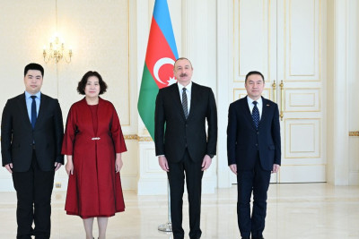Prezident İlham Əliyev Çinin Azərbaycanda yeni təyin olunmuş səfirinin etimadnaməsini qəbul edib
