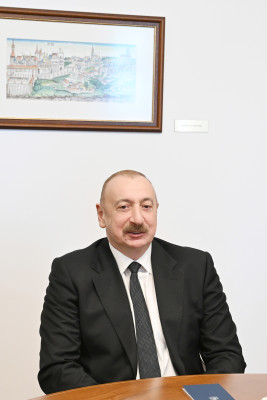 Budapeştdə Azərbaycan Prezidenti İlham Əliyevin Macarıstanın Baş naziri ilə məhdud tərkibdə görüşü olub