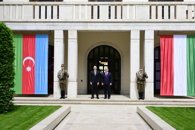 Prezident İlham Əliyev Budapeştdə Ermənistan-Azərbaycan sülh prosesi barədə danışıb