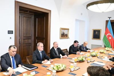 Budapeştdə Azərbaycan Prezidenti İlham Əliyevin Macarıstanın Baş naziri ilə geniş tərkibdə görüşü olub