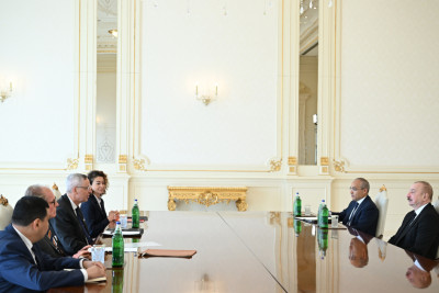 Prezident İlham Əliyev Alman İqtisadiyyatının Şərq Komitəsinin sədrini qəbul edib