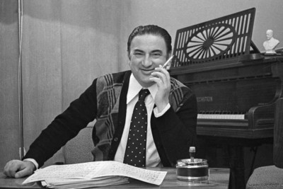 Bu gün Xalq artisti Rauf Hacıyevin anadan olmasından 103 il ötür