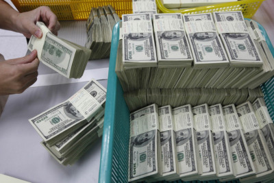 Azərbaycanlı biznesmen 600 milyon dolları necə ələ keçirib? - TƏFƏRRÜATLAR/FOTO