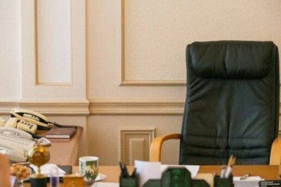 Sabiq icra başçısının qızı da işdən çıxarıldı - FOTO