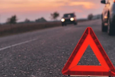 Qusarda turistləri daşıyan avtomobil qəzaya düşüb, yaralananlar var