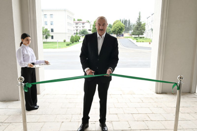 Prezident İlham Əliyev Xankəndi Konqres Mərkəzinin açılışında iştirak edib - FOTO