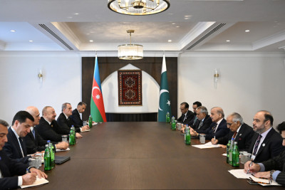 Azərbaycan Prezidenti İlham Əliyev Xankəndidə Pakistanın Baş naziri ilə görüşüb