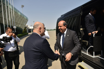 Ersin Tatar Azərbaycana gəlib