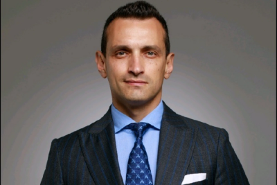 Çıxışları ilə gündəm olan Fərhad Pərvizi vəzifəsindən azad edilib - İDDİA