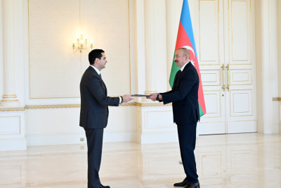 Prezident İlham Əliyev Slovakiyanın Azərbaycanda yeni təyin olunmuş səfirinin etimadnaməsini qəbul edib