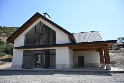 Prezident İlham Əliyev və birinci xanım Mehriban Əliyeva “Hacıkənd” istirahət kompleksinin tikintisi ilə tanış olublar