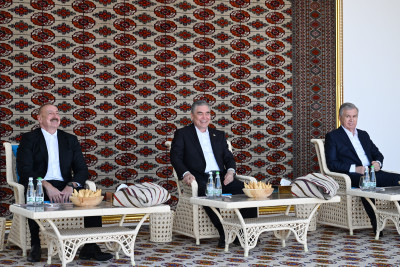 Azərbaycan Prezidenti İlham Əliyevə “Axaltəkə” atı hədiyyə edilib