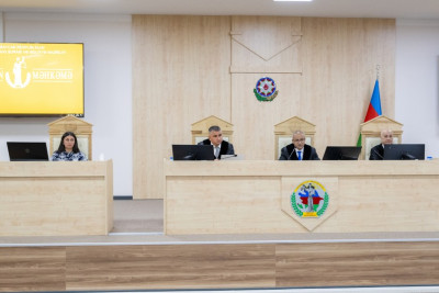 Ermənistan silahlı qüvvələrinin hücumları nəticəsində doğmaları itkin düşmüş, yaralanmış, mina qurbanı olmuş, əsirlikdə işgəncələrə məruz qalmış şəxslər məhkəmədə ifadə veriblər