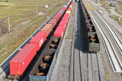 Çin şirkəti Azərbaycan, Qazaxıstan və Gürcüstanın birgə dəmir yolu müəssisəsinə daxil olacaq