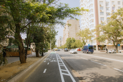 Hüseyn Cavid prospektində mikromobillik zolağı genişləndirilib