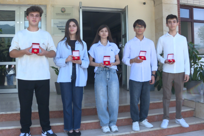 Zaqatalanın təhsil tarixində ilk: eyni ildə 5 məzun məktəbi qızıl nişanla bitirib