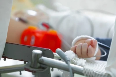 Ağdamda valideynləri tərəfindən döyülən körpənin VƏZİYYƏTİ AÇIQLANDI