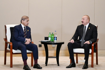 Tiencində Azərbaycan Prezidenti İlham Əliyevin Pakistanın Baş naziri ilə görüşü olub