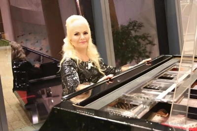 Fransanın fəxri vətəndaşı olmuş ilk azərbaycanlı qadın. Adiliya Əliyeva ilə müsahibə