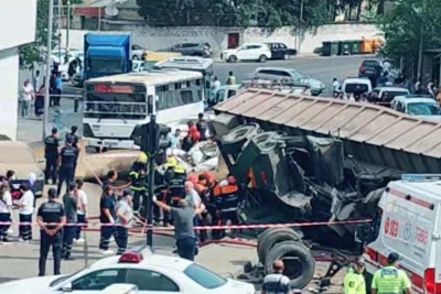 Bakıda ağır yol qəzasında ölənlərin sayı 3-ə çatıb, xəsarət alan iki nəfər evə buraxılıb - VİDEO - YENİLƏNİB-3