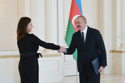 Prezident İlham Əliyev Avropa İttifaqının ölkəmizdəki nümayəndəliyinin yeni təyin olunmuş rəhbərinin etimadnaməsini qəbul edib