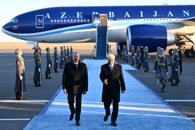 Azərbaycan Prezidenti İlham Əliyev Qazaxıstana dövlət səfərinə gəlib