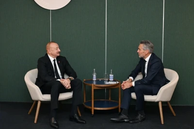 Azərbaycan Prezidenti İlham Əliyev Kopenhagendə Niderlandın Baş naziri ilə görüşüb