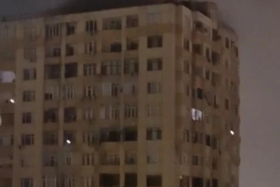 Bakıda çoxmərtəbəli yaşayış binasında tüstüdən zəhərlənənlərin son durumu açıqlanıb