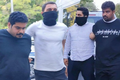 Şəhidlər xiyabanında qeyri-etik videolar çəkən əcnəbilərin məhkəməsi keçirilib