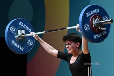 Ağırlıqqaldıranımız VI İslam Həmrəyliyi oyunlarında üç bürünc medal qazandı