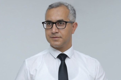 Kamran Əsədova cinayət işi açıldı - Abituriyentlərə cavabları belə ötürürmüş