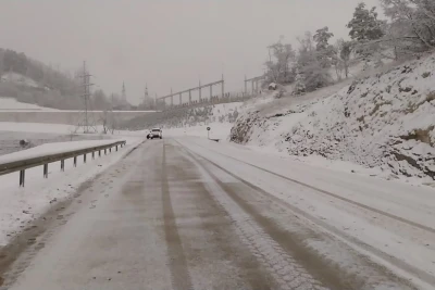 Şuşada yollar buz bağlayıb, köməksiz vəziyyətdə qalanlar xilas edilib