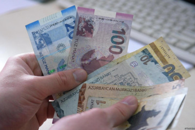 Minimum əməkhaqqı ilə bağlı yeni qayda təsdiq edildi: Kimlərin maaşı artacaq?