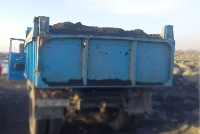 Balakəndə çaydan qanunsuz qum-çınqıl daşıyanlar məsuliyyətə cəlb olunub